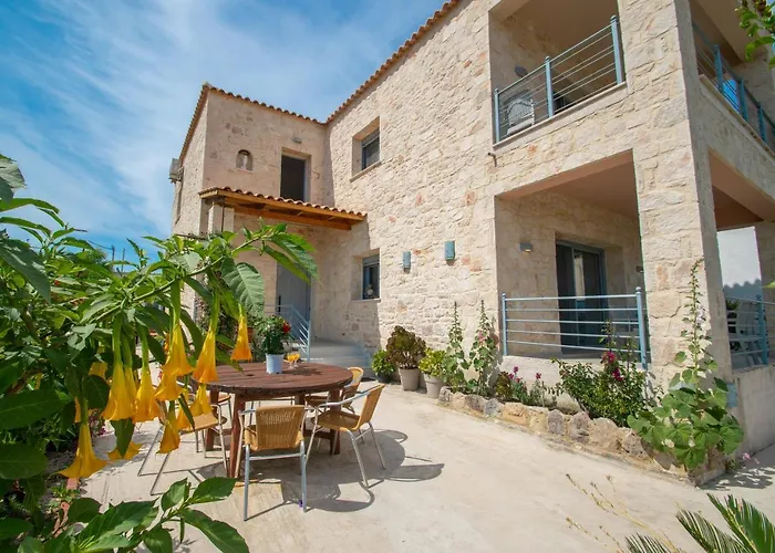 Liri\'S Apartments