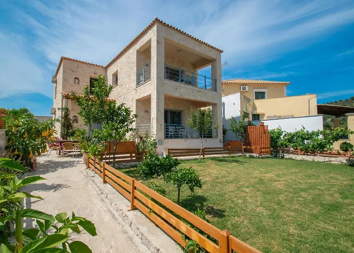 Liri\'S Apartments