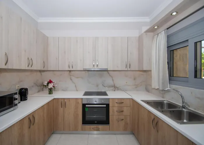 Liri\'S Apartments